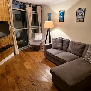  Apartment Ultra-luxury Centre 2 Bed Apartment, With Free Parking United Kingdom